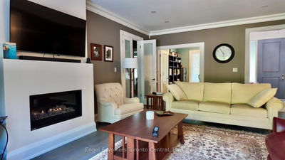 81 Spruce St, Tiny - Rural Tiny image-0-4
