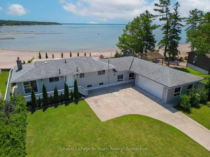 1420 Tiny Beaches Rd N, Tiny, L9M 0H3 | Image 2