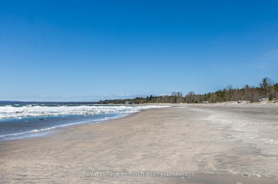 1751 Tiny Beaches Rd, Tiny - Rural Tiny image-0-3