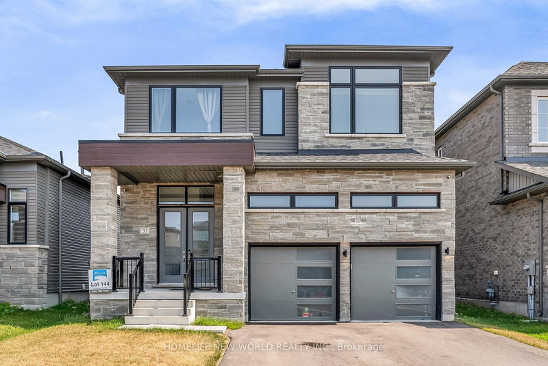 33 Simona Ave, Wasaga Beach, L9Z 0L5 | Image 2
