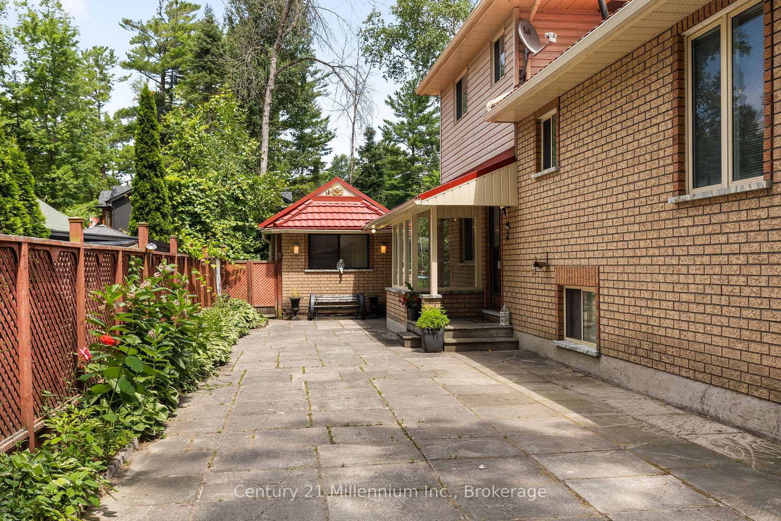 Listing Image 3