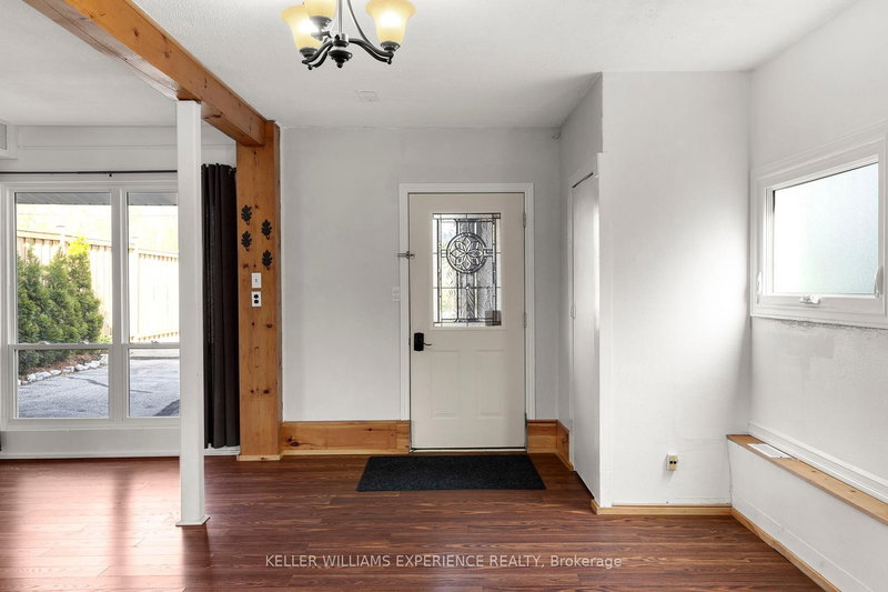 3 Courtland St, Orillia, L3V 1A4 | Image 3