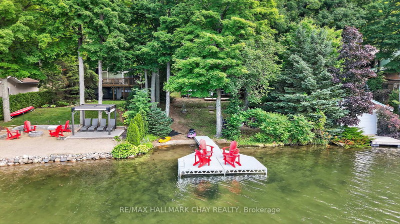 176 Farlain Lake Rd E, Tiny, L9M 0B5 | Image 2