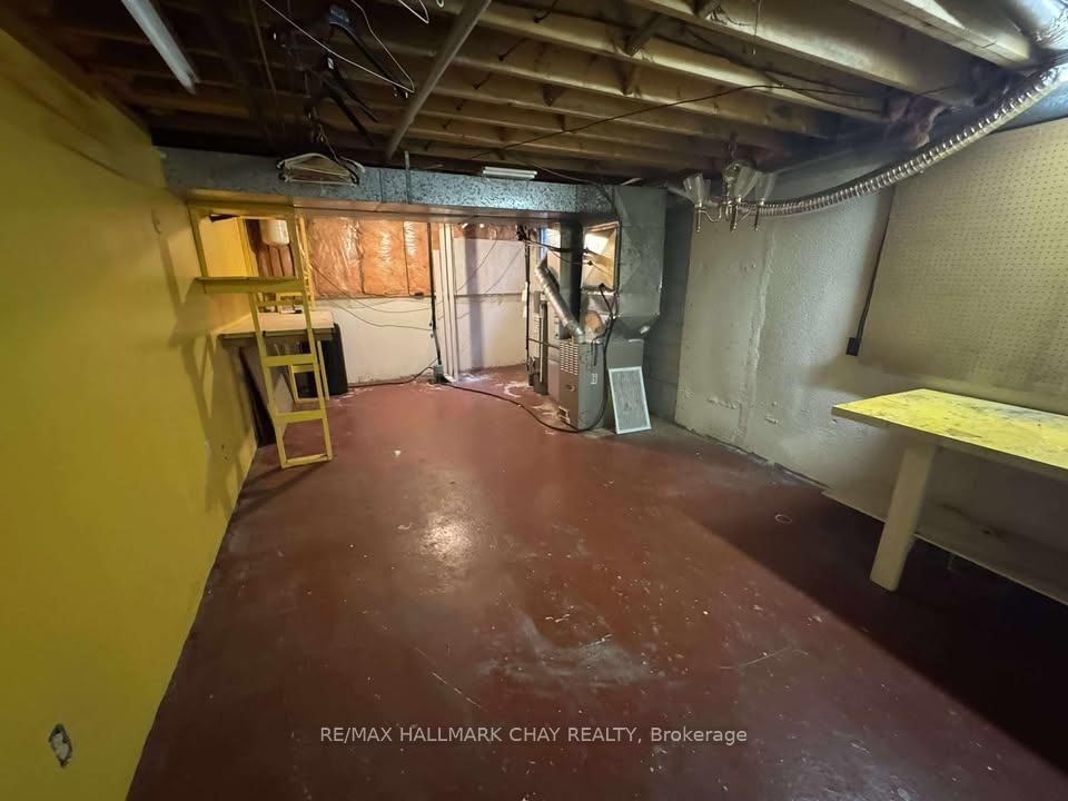 Listing Image 32