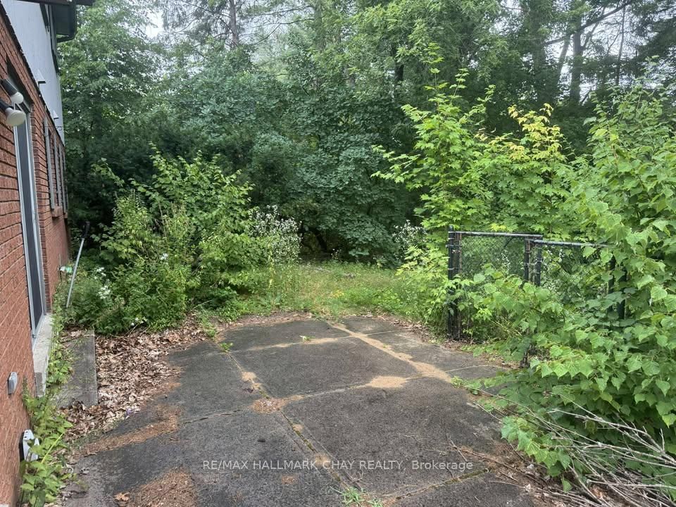 Listing Image 37