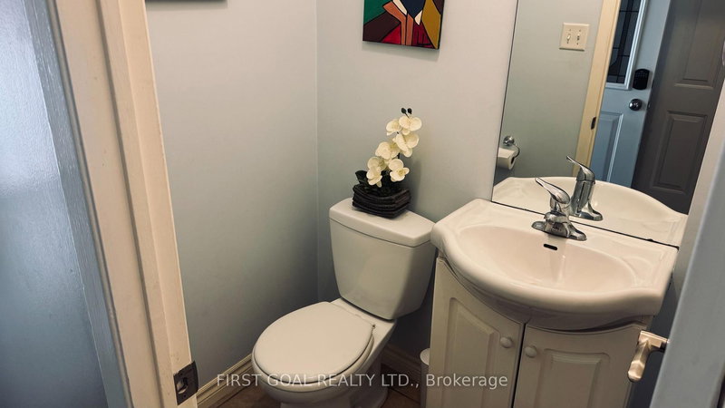 37 - 52 Adelaide St, Barrie, L4N 3T5 | Image 2