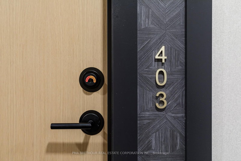 403 - 31 Huron St, Collingwood, L9Y 5T7 | Image 2