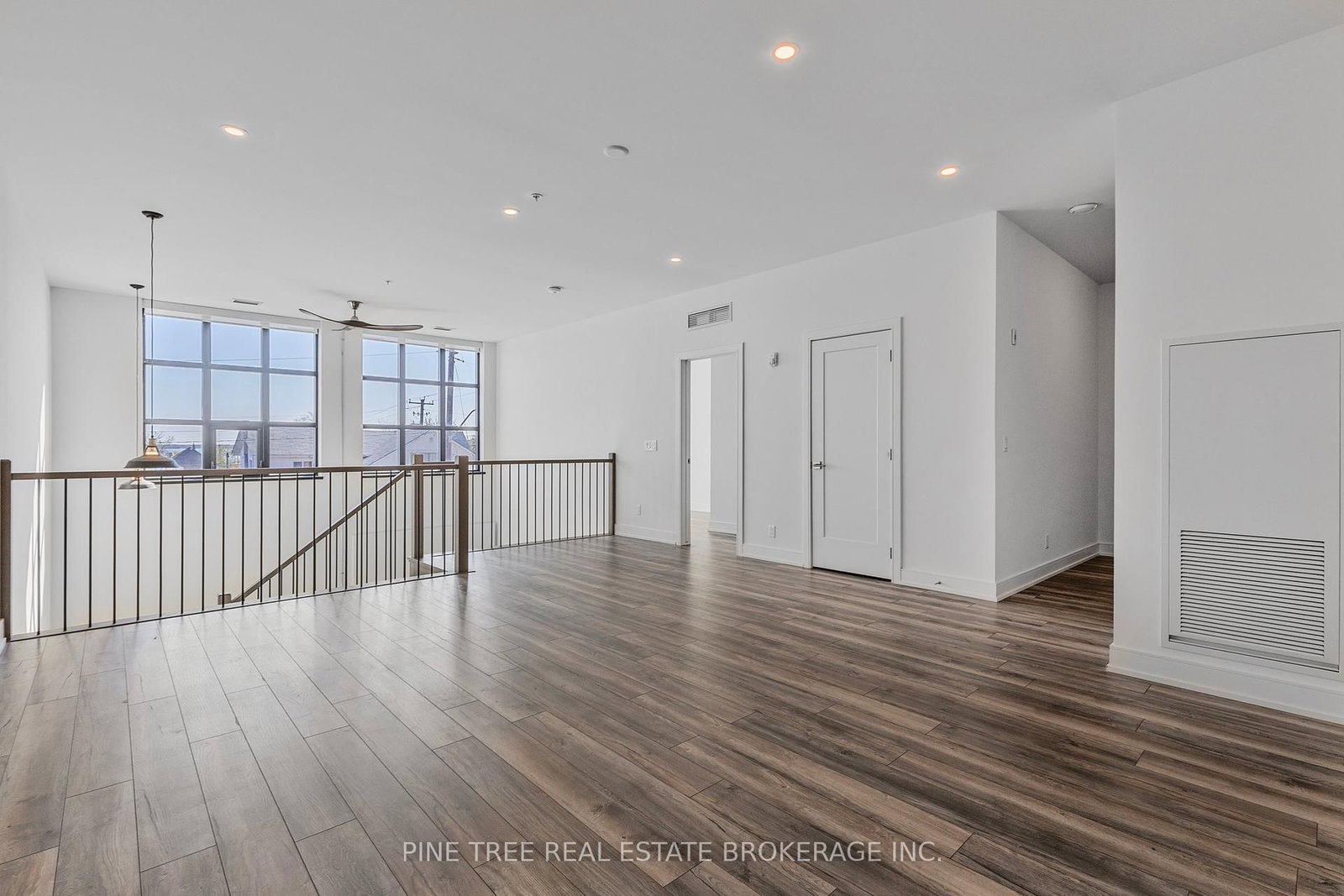 21 Matchedash Street S, Unit 105 - Photo 20