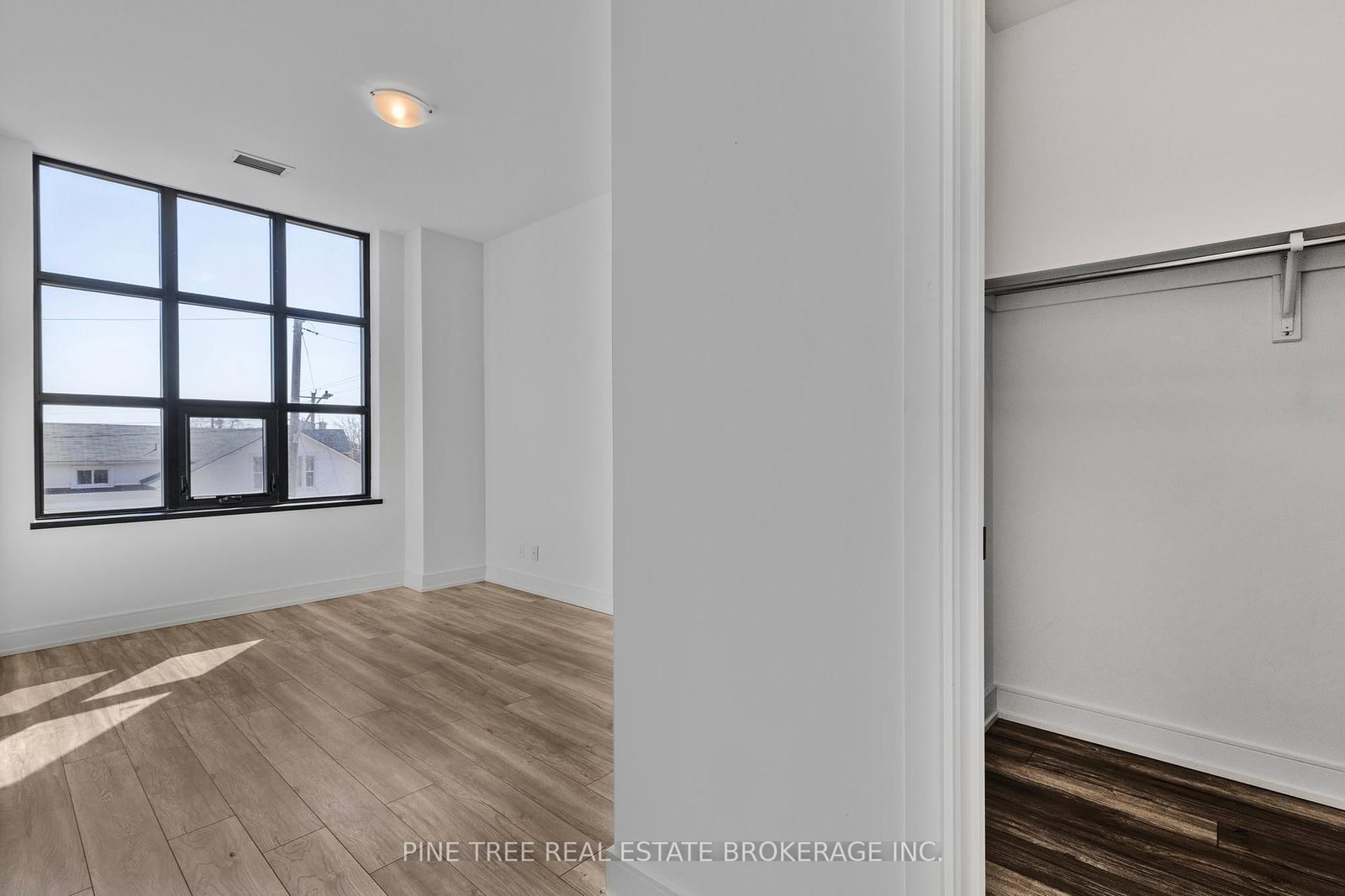 21 Matchedash Street S, Unit 105 - Photo 25