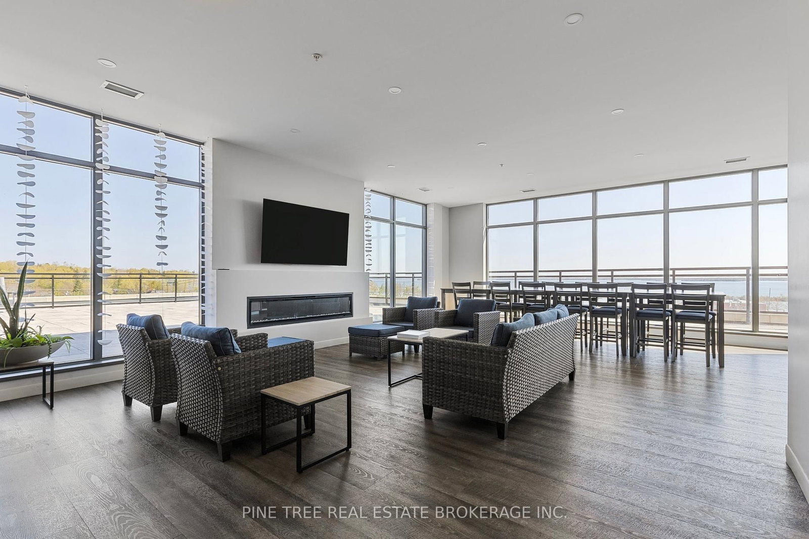 21 Matchedash Street S, Unit 105 - Photo 30