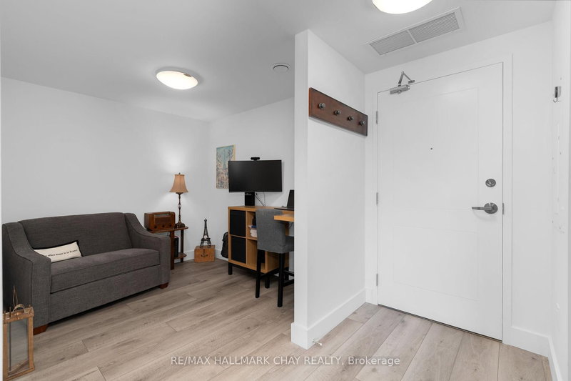 224 - 4 Kimberly Lane, Collingwood, L9Y 5T6 | Image 2
