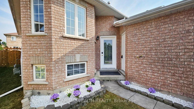 201 Hanmer St E, Barrie, L4M 6W7 | Image 3