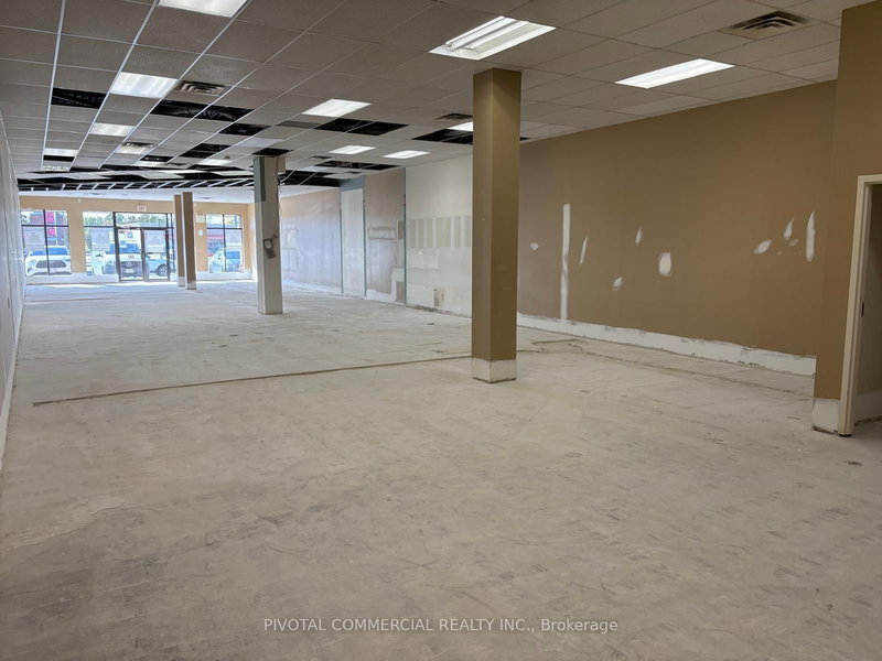 102 - 347 Bayfield St, Barrie, M5H 2R2 | Image 2