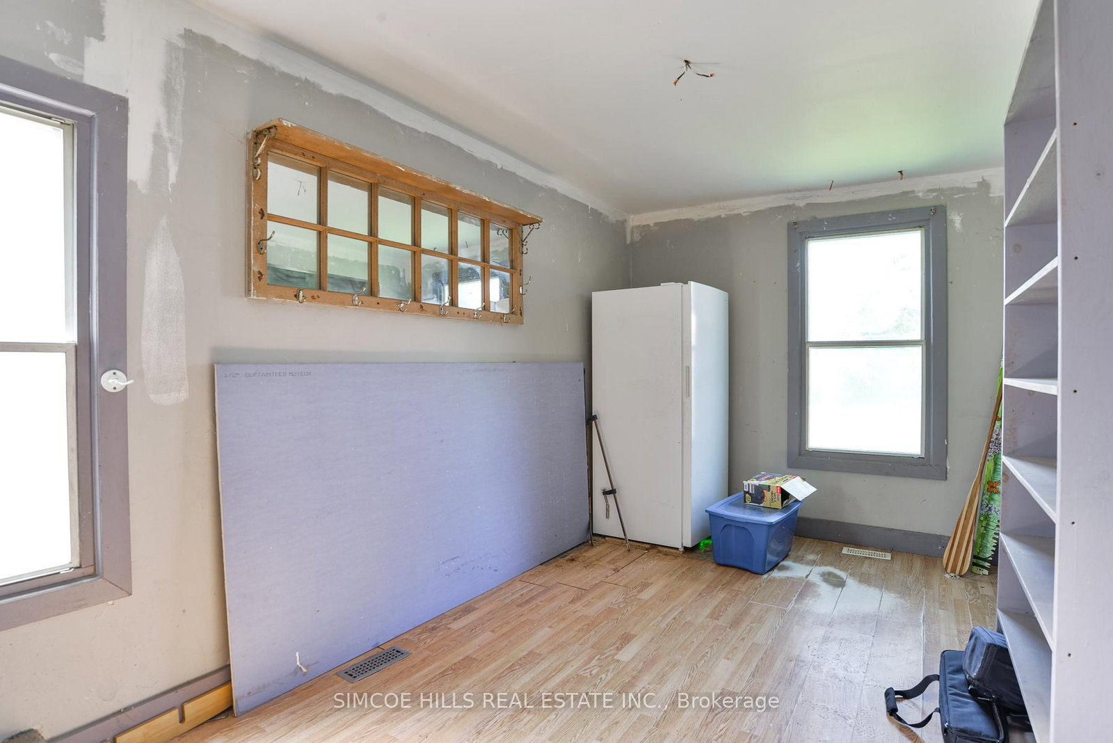Listing Image 7