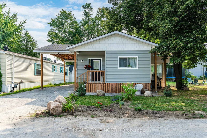 19 Vic's Rd, Midland, L4R 0B8 | Image 2