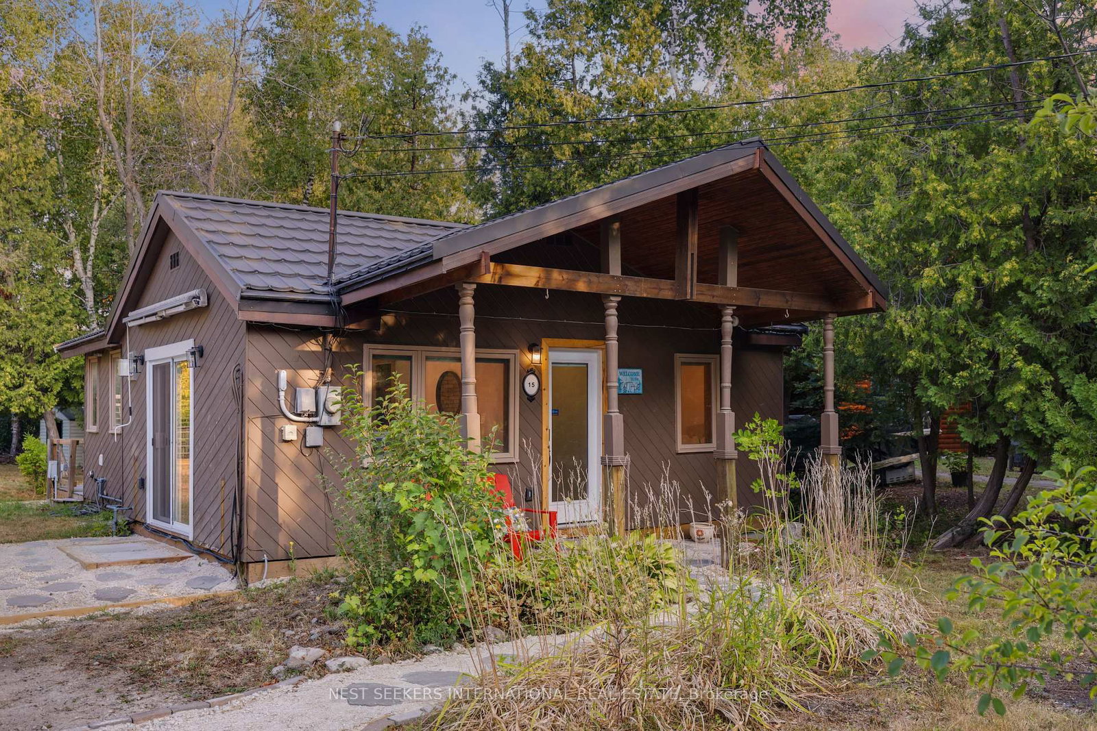 Listing Image 5