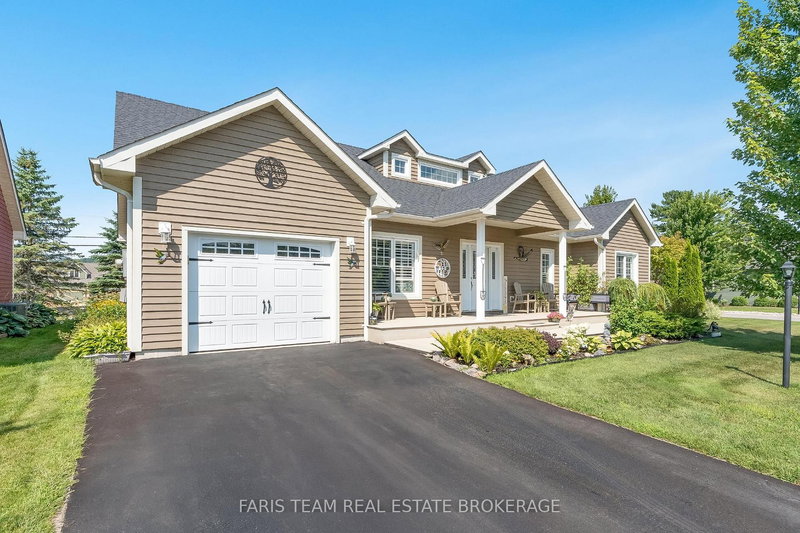 2 Grew Cres, Penetanguishene, L9M 0A4 | Image 2