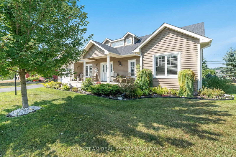 2 Grew Cres, Penetanguishene, L9M 0A4 | Image 3