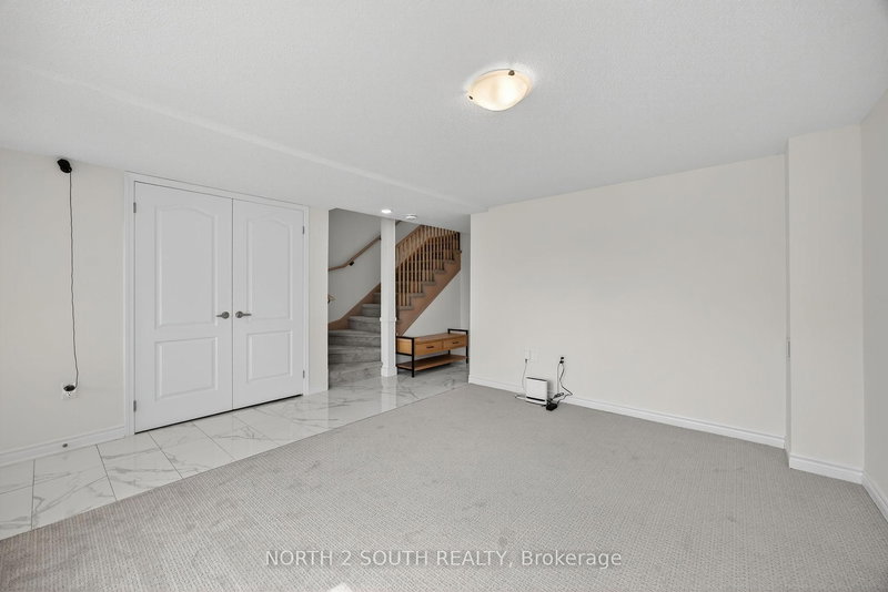 24 Abby Dr, Wasaga Beach, L9Z 0K2 | Image 3