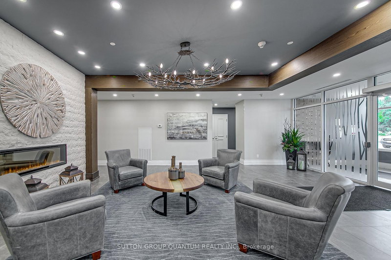 606 - 90 Orchard Point Rd, Orillia, L3V 8K4 | Image 2