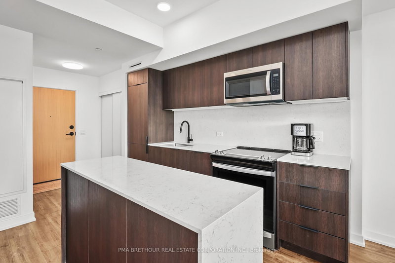 208 - 31 Huron St, Collingwood, L9Y 5T7 | Image 3