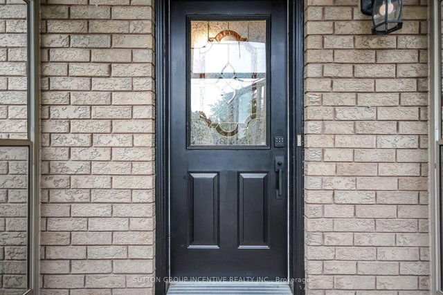 30 Bruce Crescent