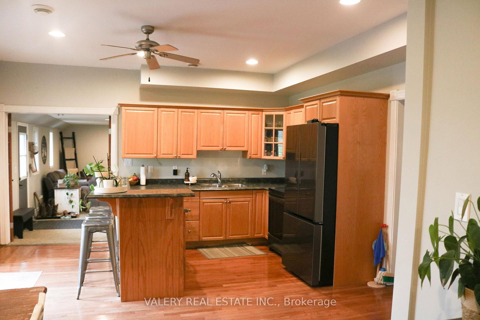 Detached House for sale at 4295 Horseshoe Valley Road, Springwater, Ontario, L9X 1G1 - Rural Springwater - MLS: S12360403