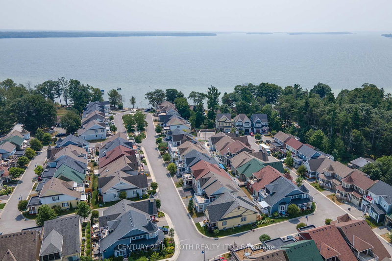 3327 Summerhill Way N, Severn, L3V 0E1 | Image 3