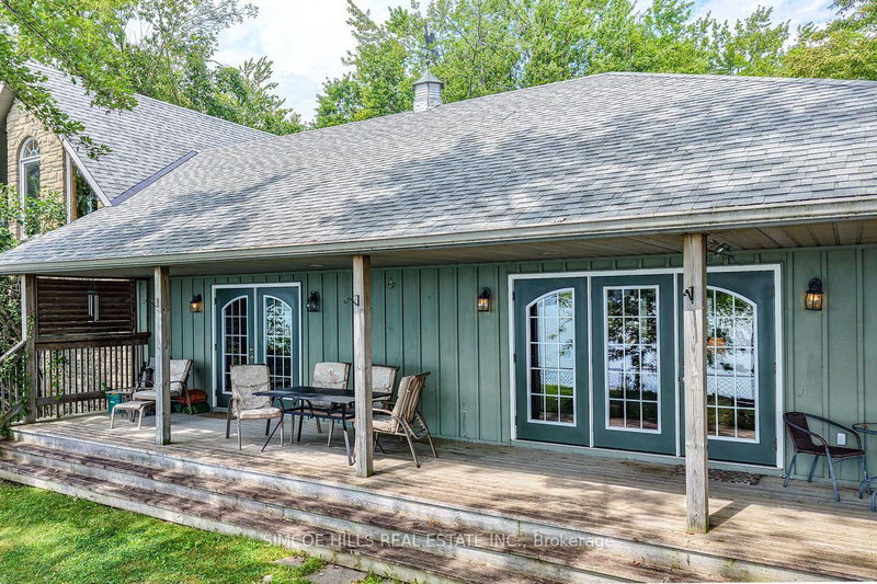 4283 Plum Point Rd, Ramara, L3V 0L4 | Image 3