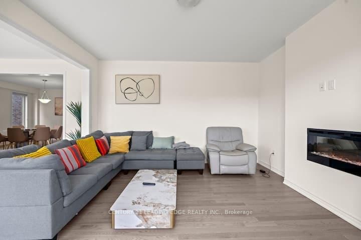 Listing Image 16