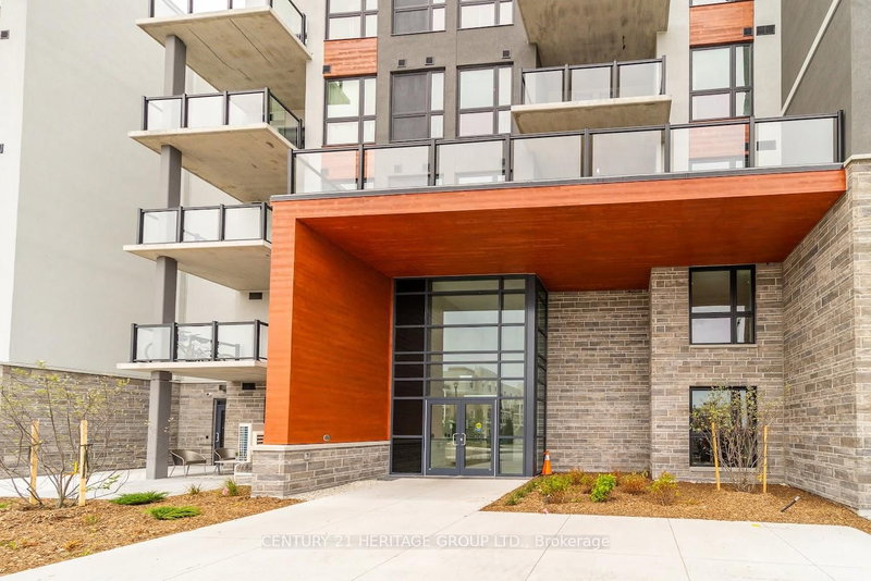 326 - 4 Kimberly Lane, Collingwood, L9Y 5T6 | Image 3