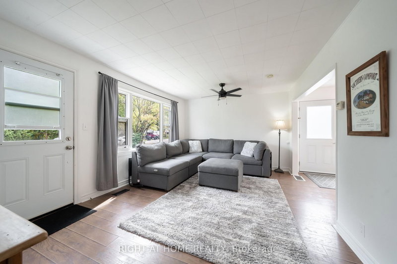 3392 Coronation Ave, Severn, L0K 1G0 | Image 3