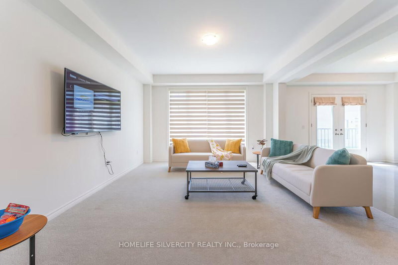 26 Sassafrass Rd, Springwater, L9X 2C6 | Image 2