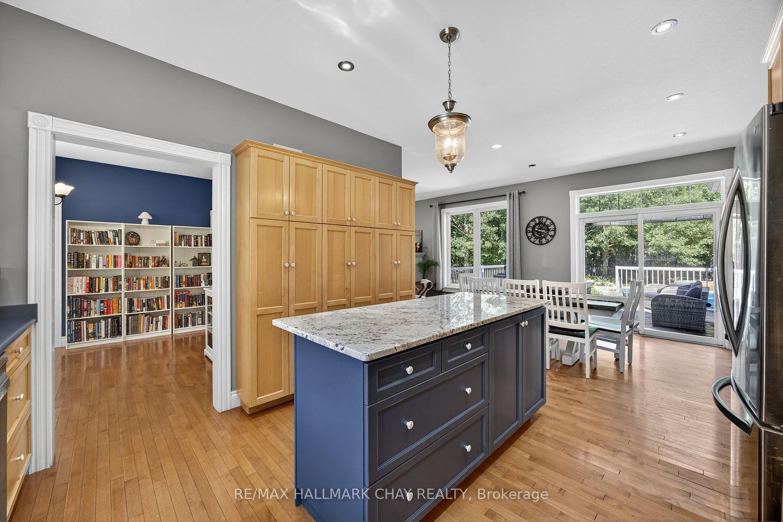 Listing Image 13