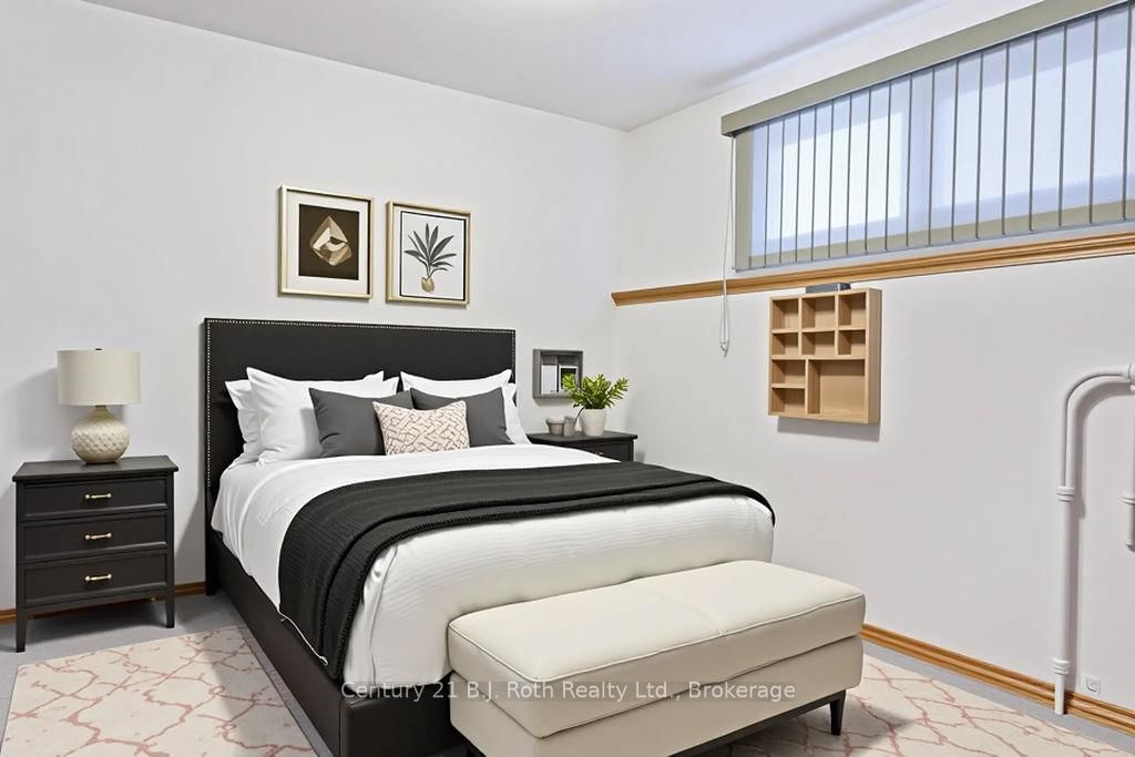 Listing Image 12