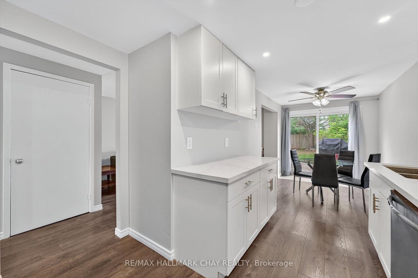 Semi-Detached House sold at 36 Mowat Crescent, Barrie, Ontario, L4N 5B3 - Letitia Heights - MLS: S12372591