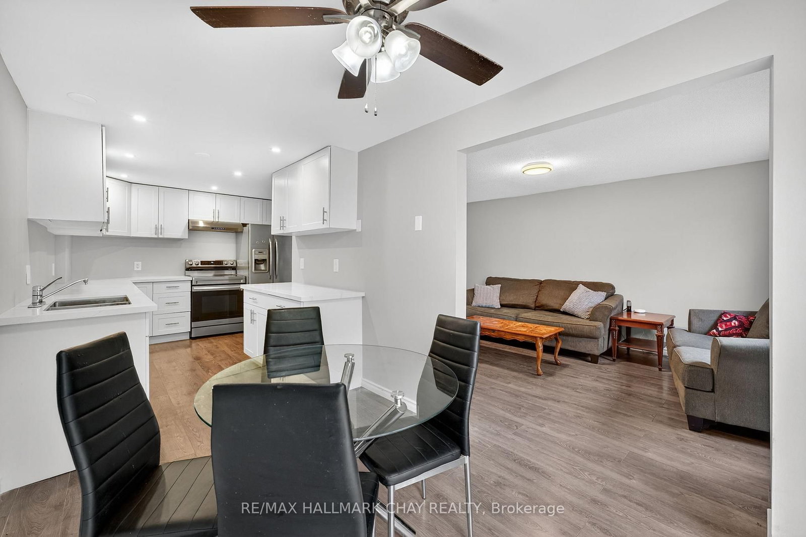 Semi-Detached House sold at 36 Mowat Crescent, Barrie, Ontario, L4N 5B3 - Letitia Heights - MLS: S12372591