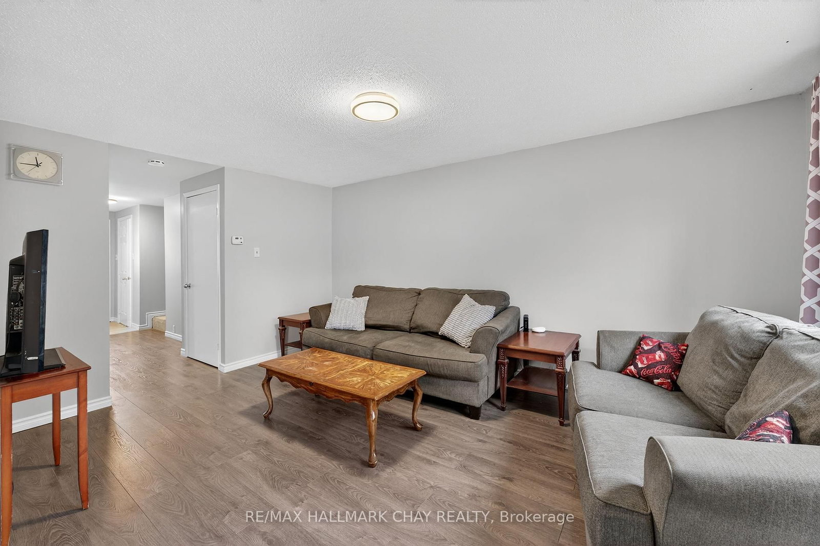 Semi-Detached House sold at 36 Mowat Crescent, Barrie, Ontario, L4N 5B3 - Letitia Heights - MLS: S12372591