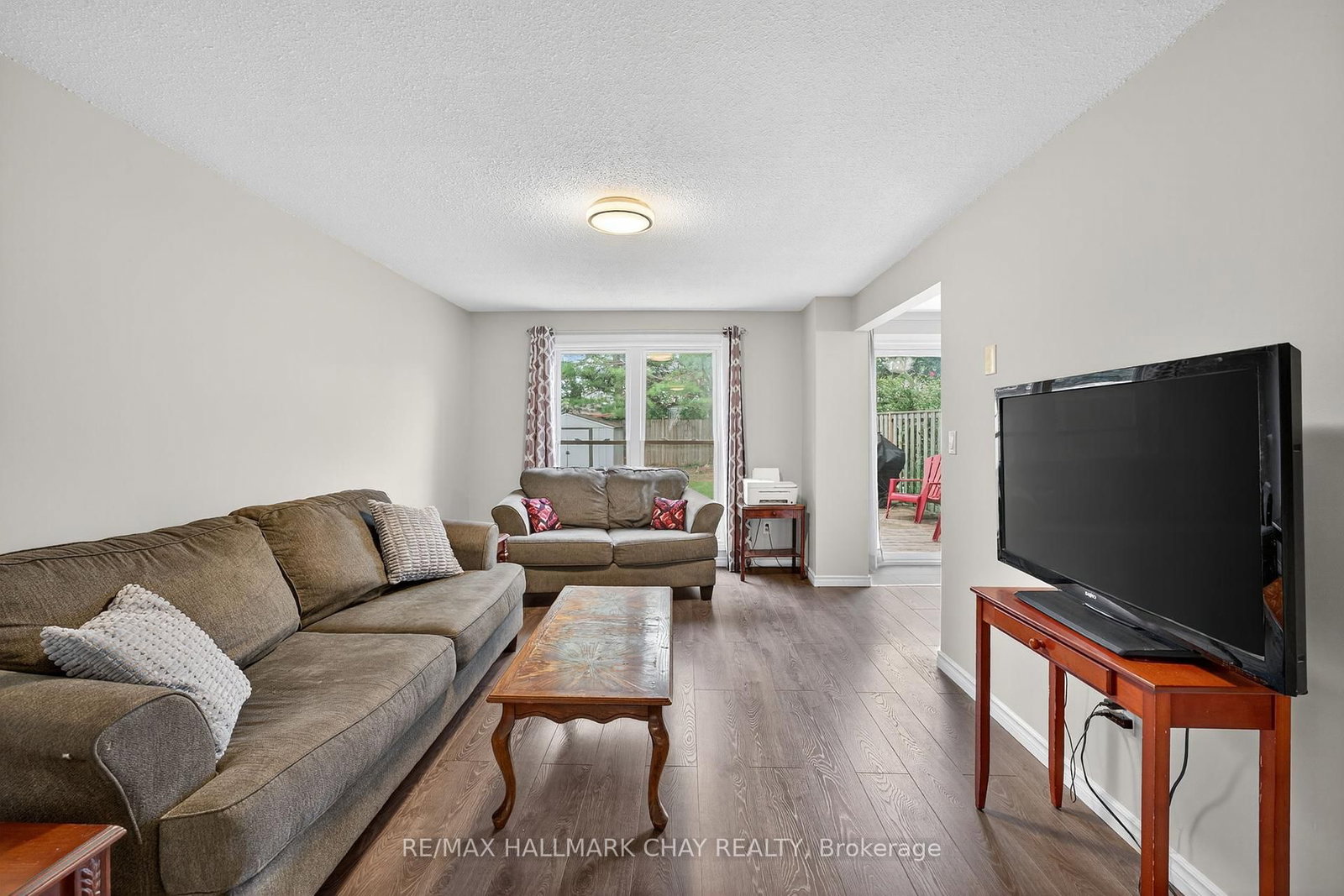 Listing Image 18