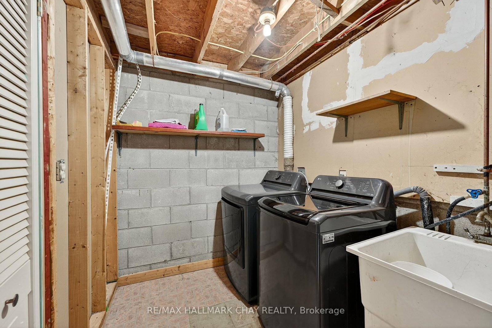 Listing Image 36