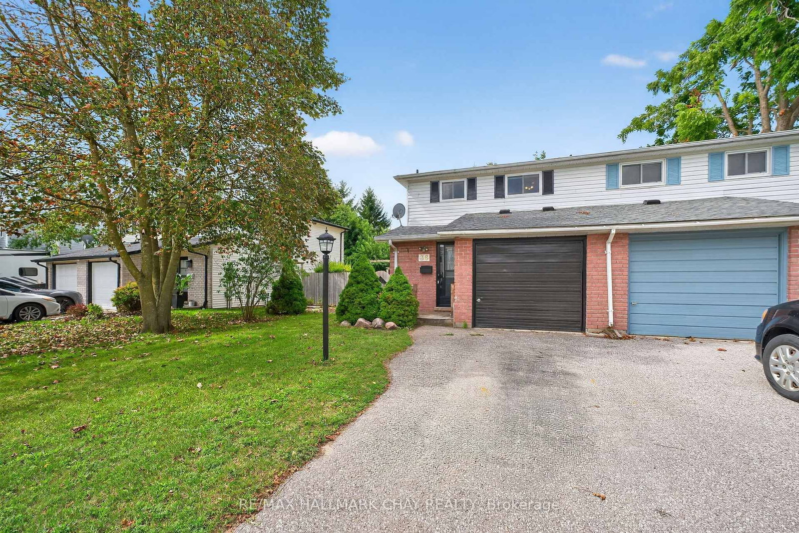 Semi-Detached House sold at 36 Mowat Crescent, Barrie, Ontario, L4N 5B3 - Letitia Heights - MLS: S12372591