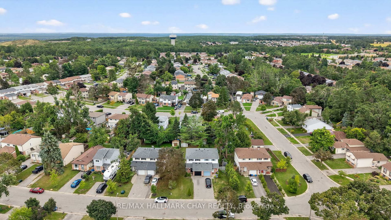 Semi-Detached House sold at 36 Mowat Crescent, Barrie, Ontario, L4N 5B3 - Letitia Heights - MLS: S12372591