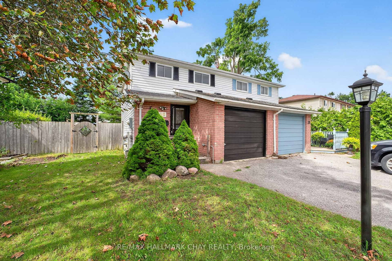 Semi-Detached House sold at 36 Mowat Crescent, Barrie, Ontario, L4N 5B3 - Letitia Heights - MLS: S12372591