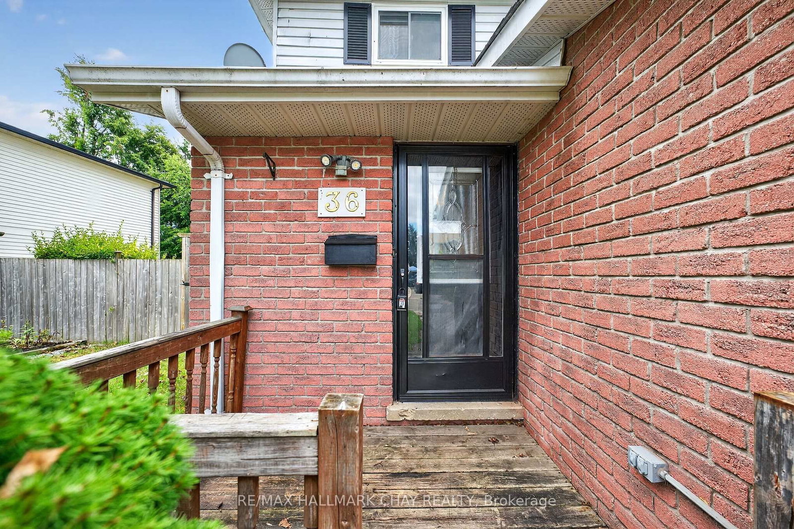 Listing Image 6