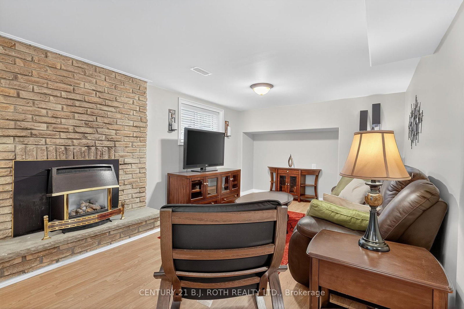 Semi-Detached House sold at 120 Kozlov Street, Barrie, Ontario, L4N 4P9 - Sunnidale - MLS: S12375077