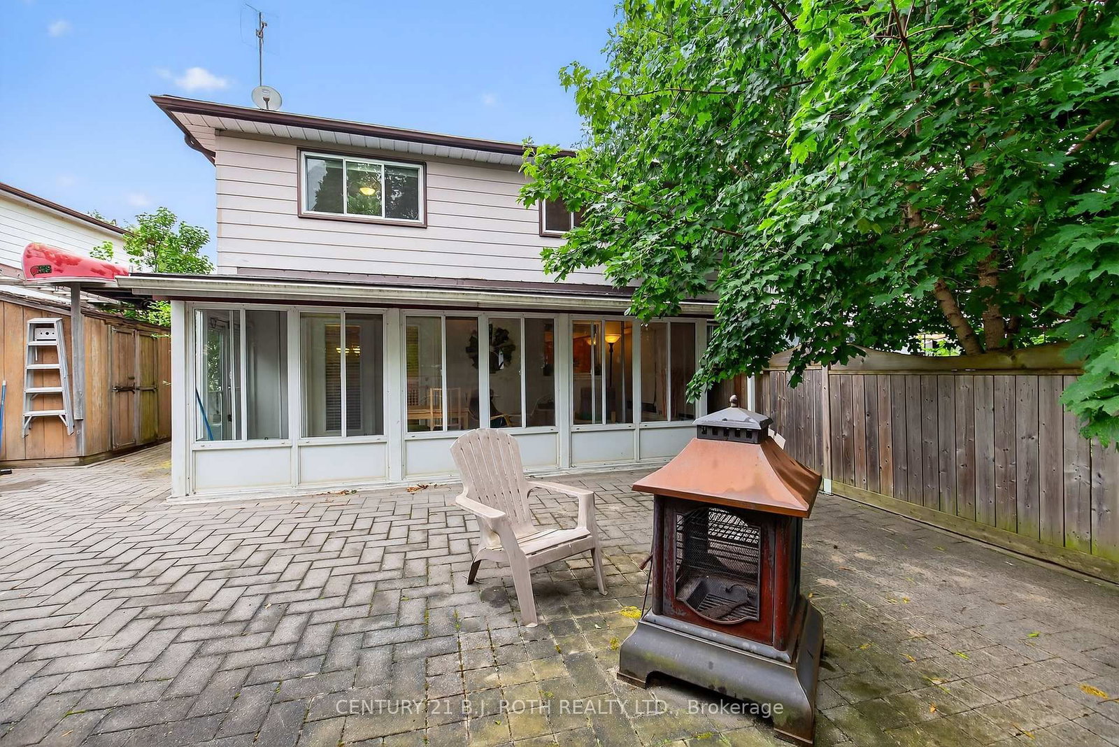 Semi-Detached House sold at 120 Kozlov Street, Barrie, Ontario, L4N 4P9 - Sunnidale - MLS: S12375077