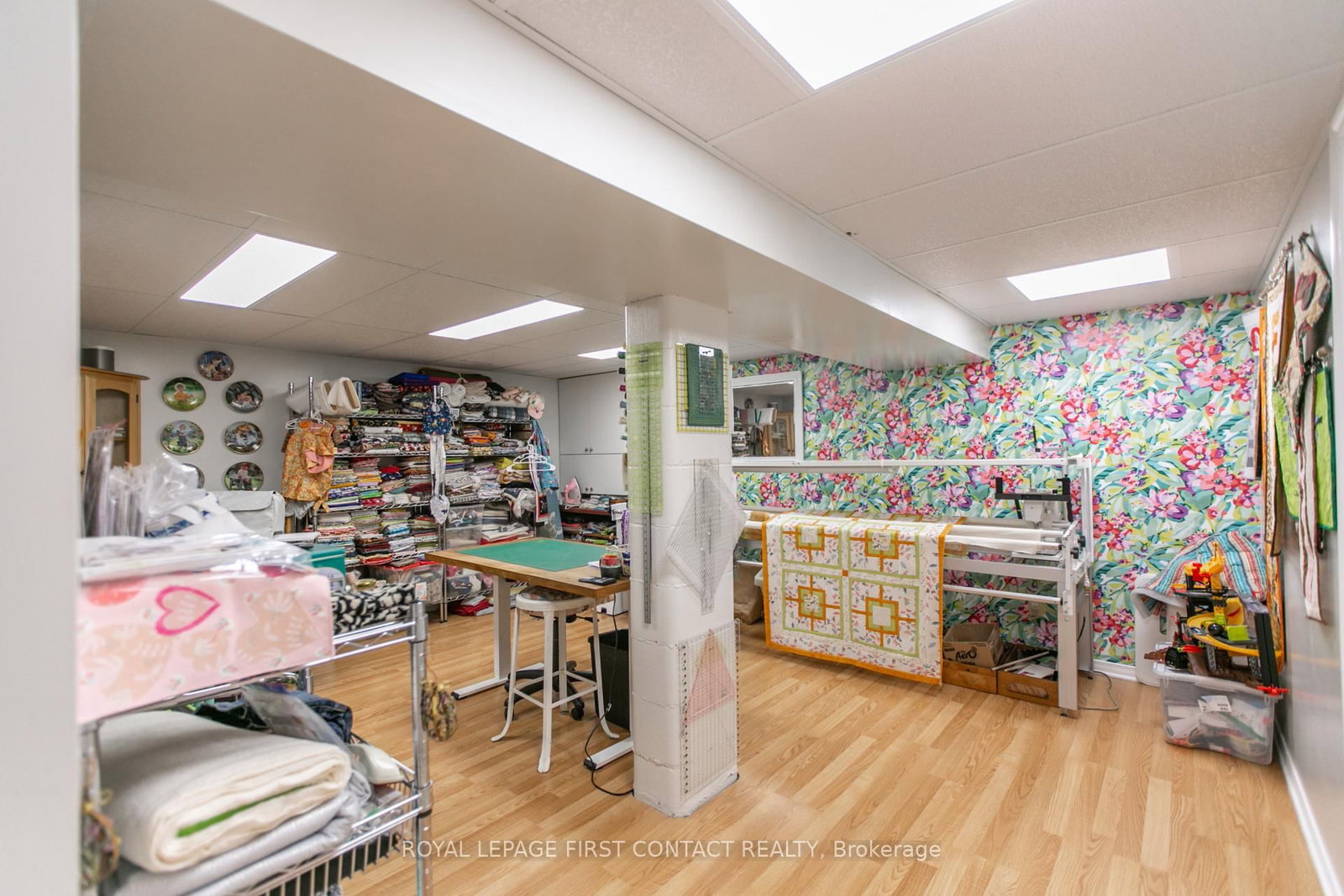 Listing Image 32