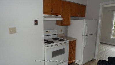 65 Delaney Crescent — photo 2