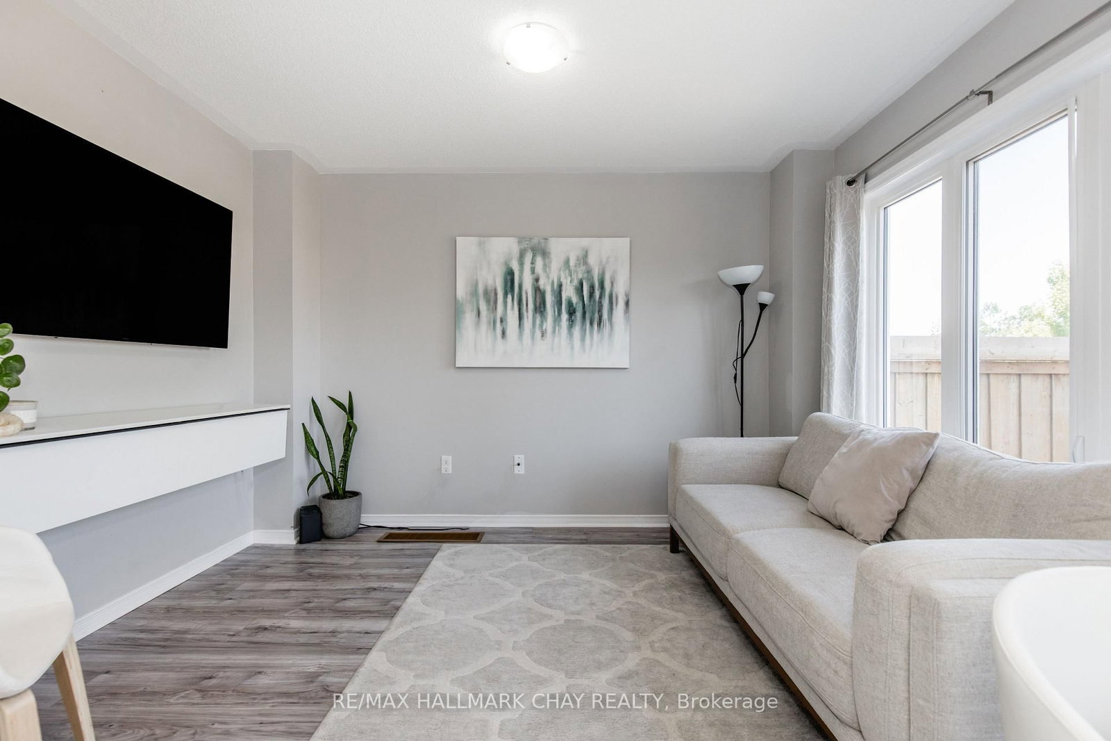 Townhouse sold at 82 Franks Way, Barrie, Ontario, L4N 3J1 - Allandale - MLS: S12376747