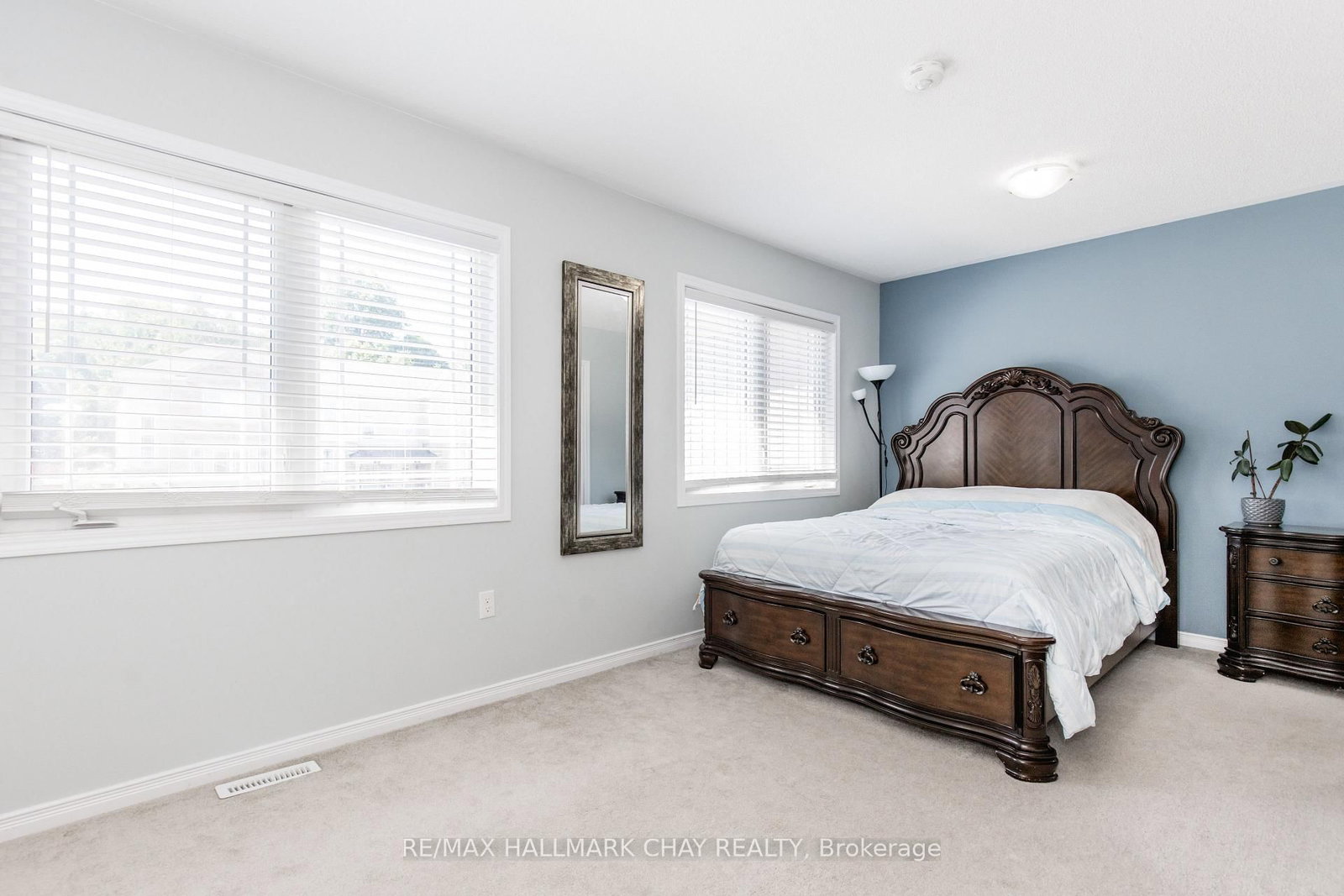 Townhouse sold at 82 Franks Way, Barrie, Ontario, L4N 3J1 - Allandale - MLS: S12376747